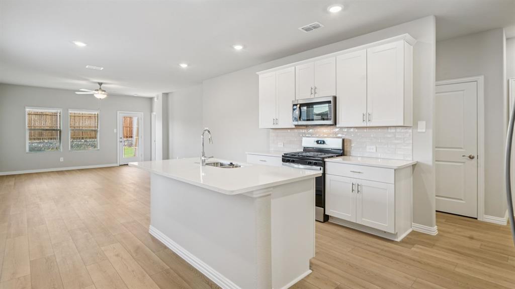 Photo is not of the actual home, but is an inspirational photo of builder’s model home and may depict options, furnishings, and/or decorator features that are not included