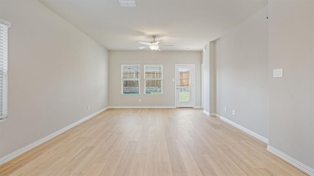 Photo is not of the actual home, but is an inspirational photo of builder’s model home and may depict options, furnishings, and/or decorator features that are not included