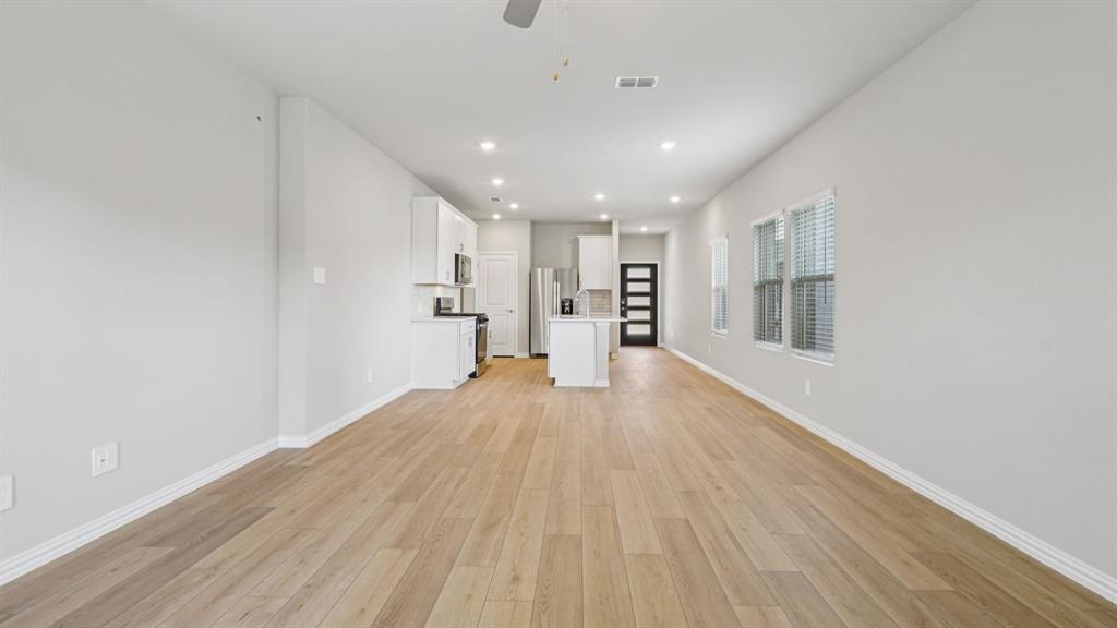 Photo is not of the actual home, but is an inspirational photo of builder’s model home and may depict options, furnishings, and/or decorator features that are not included