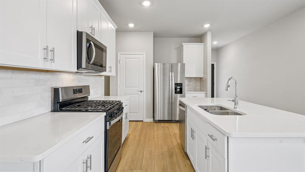 Photo is not of the actual home, but is an inspirational photo of builder’s model home and may depict options, furnishings, and/or decorator features that are not included