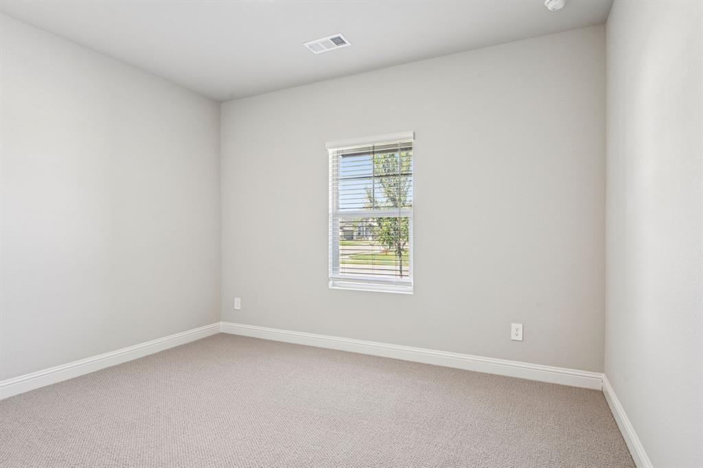 Photo is not of the actual home, but is an inspirational photo of builder’s model home and may depict options, furnishings, and/or decorator features that are not included.