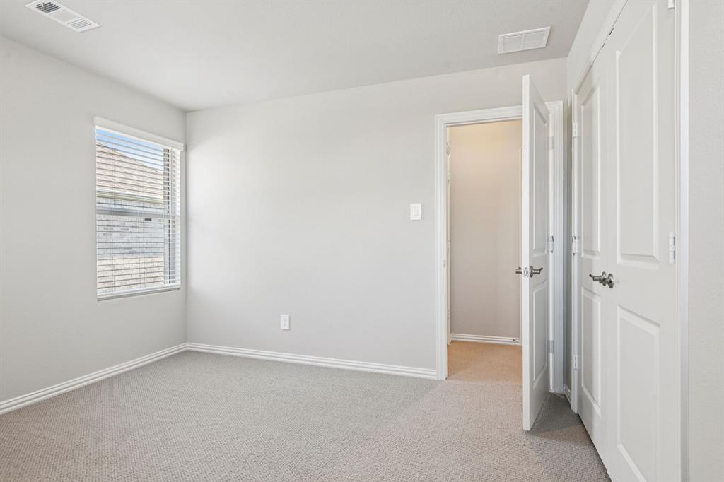 Photo is not of the actual home, but is an inspirational photo of builder’s model home and may depict options, furnishings, and/or decorator features that are not included.