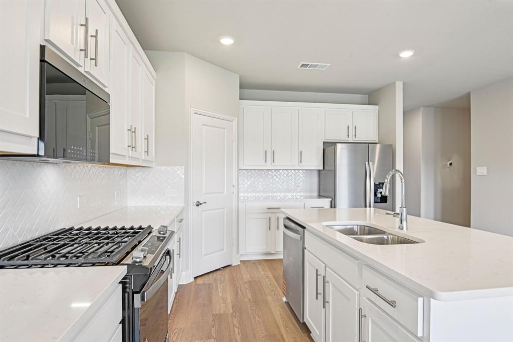 Photo is not of the actual home, but is an inspirational photo of builder’s model home and may depict options, furnishings, and/or decorator features that are not included.