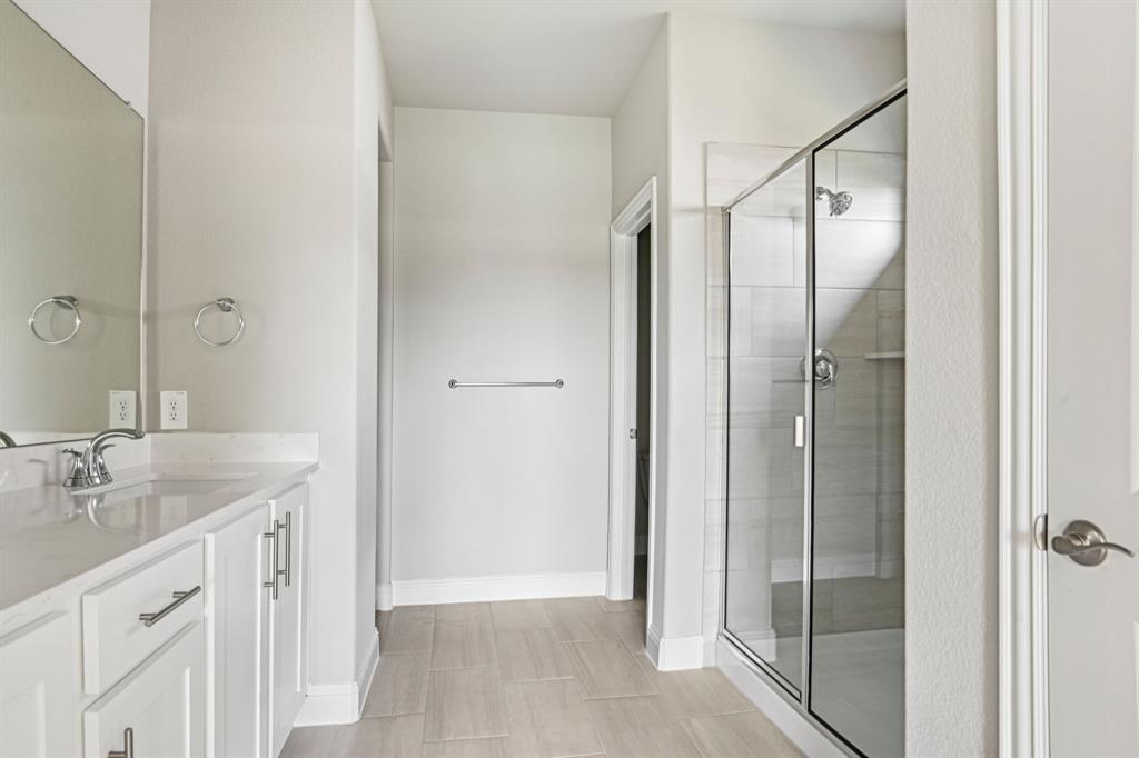 Photo is not of the actual home, but is an inspirational photo of builder’s model home and may depict options, furnishings, and/or decorator features that are not included.