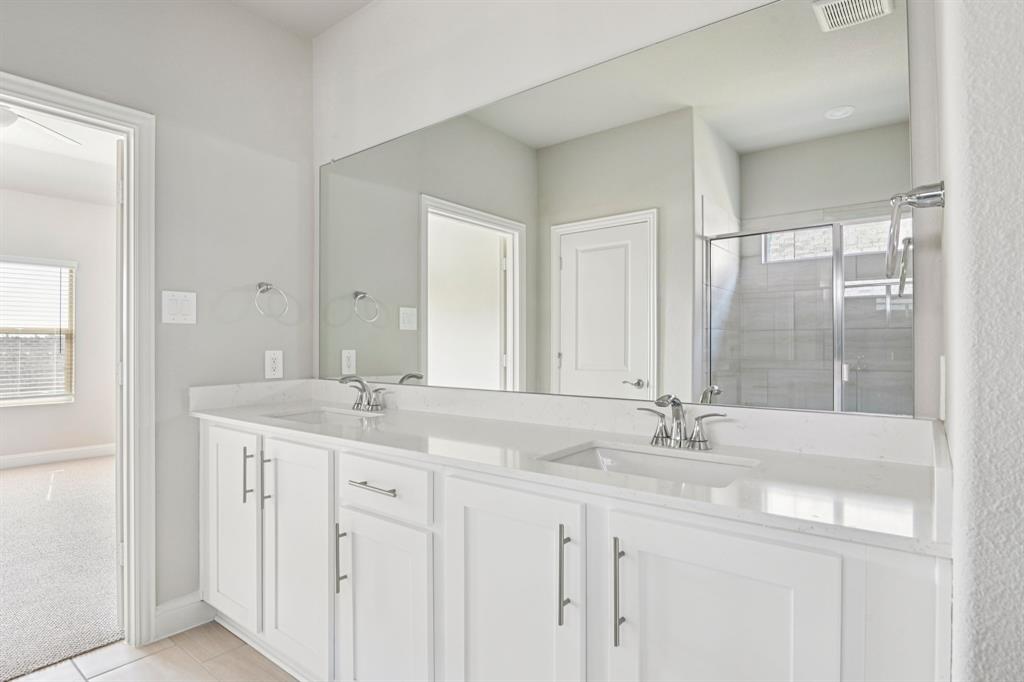 Photo is not of the actual home, but is an inspirational photo of builder’s model home and may depict options, furnishings, and/or decorator features that are not included.