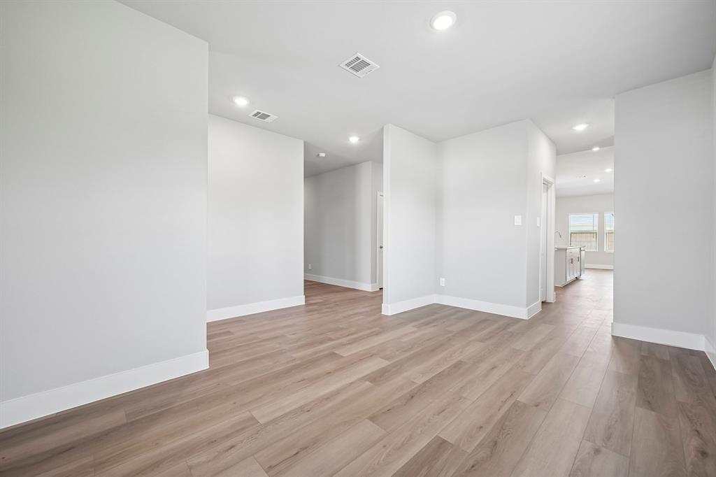 Photo is not of the actual home, but is an inspirational photo of builder’s model home and may depict options, furnishings, and/or decorator features that are not included.