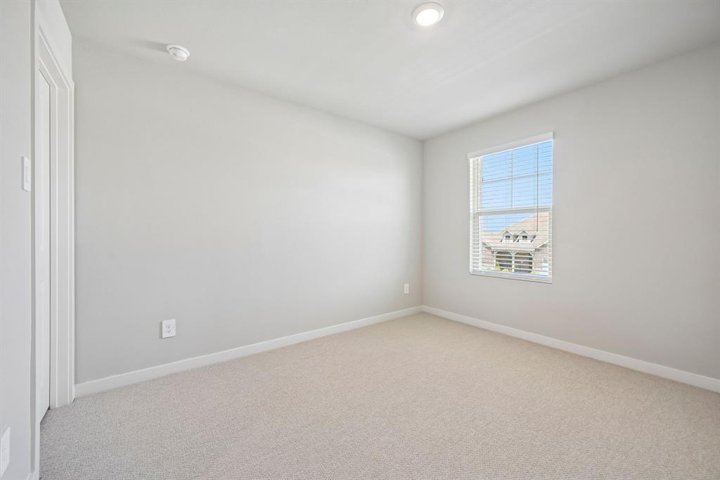 Photo is not of the actual home, but is an inspirational photo of builder’s model home and may depict options, furnishings, and/or decorator features that are not included.