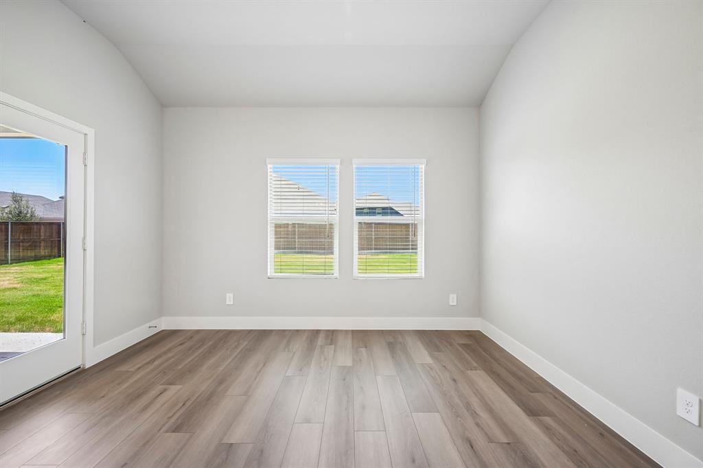 Photo is not of the actual home, but is an inspirational photo of builder’s model home and may depict options, furnishings, and/or decorator features that are not included.