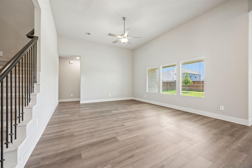 Photo is not of the actual home, but is an inspirational photo of builder’s model home and may depict options, furnishings, and/or decorator features that are not included.