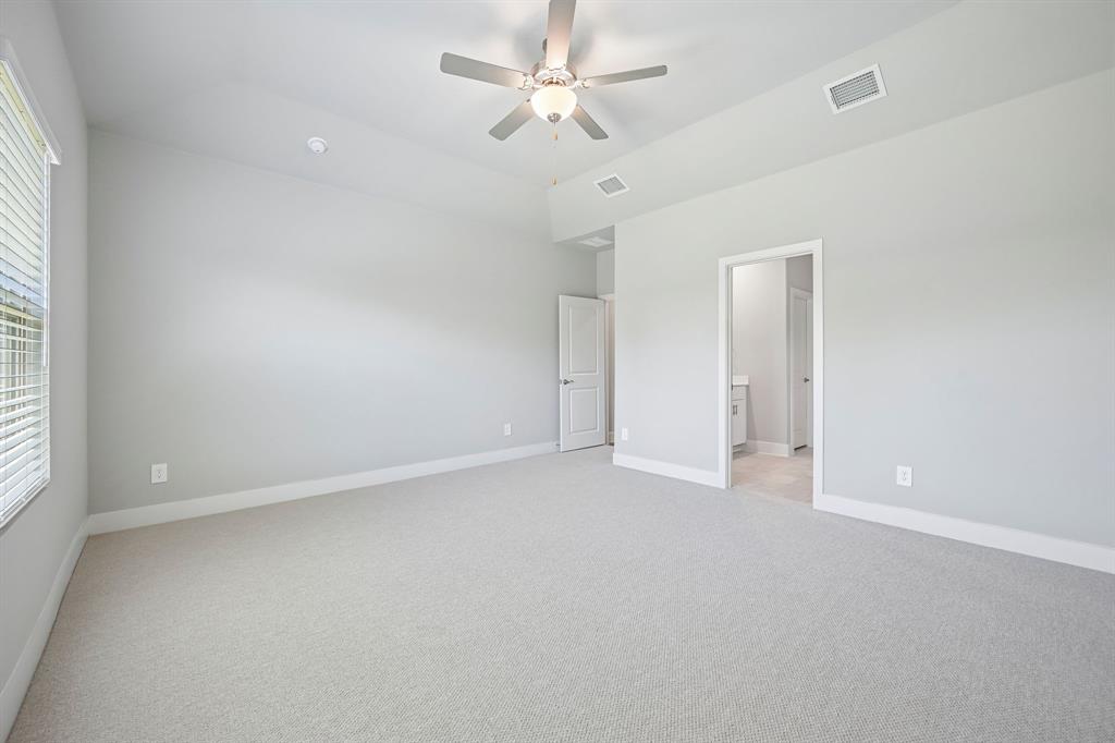 Photo is not of the actual home, but is an inspirational photo of builder’s model home and may depict options, furnishings, and/or decorator features that are not included.