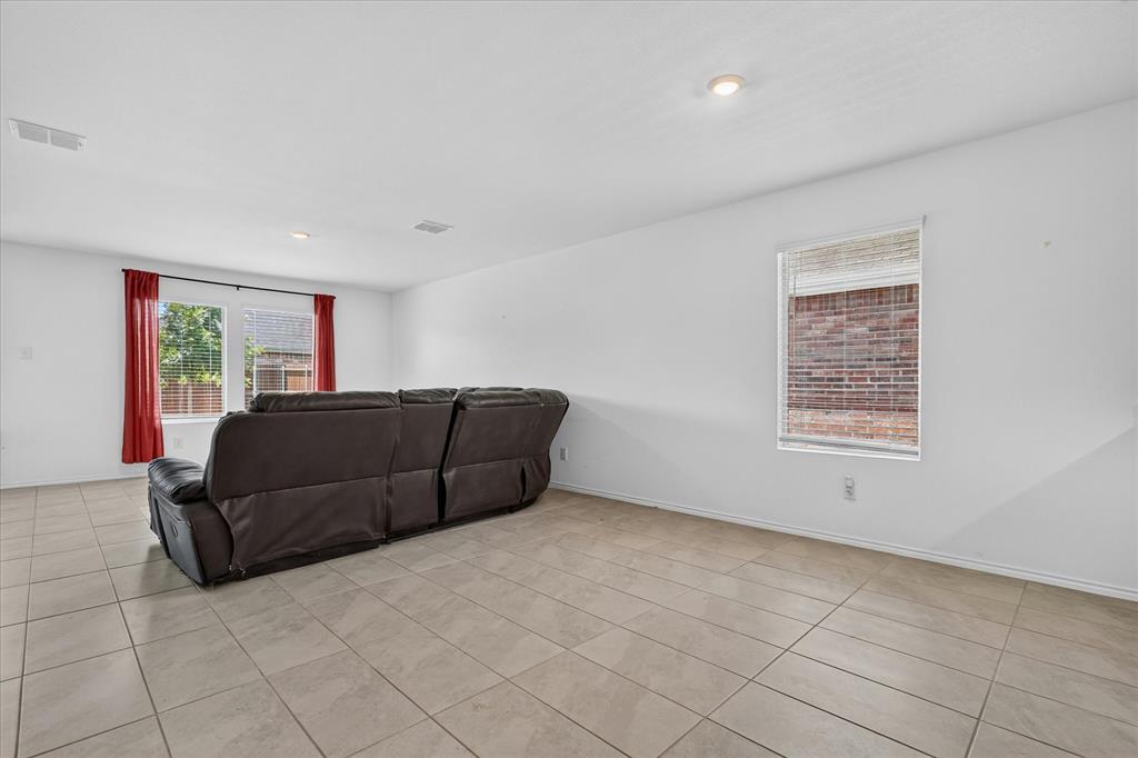 2003 Ava Drive, Ennis, TX 75119