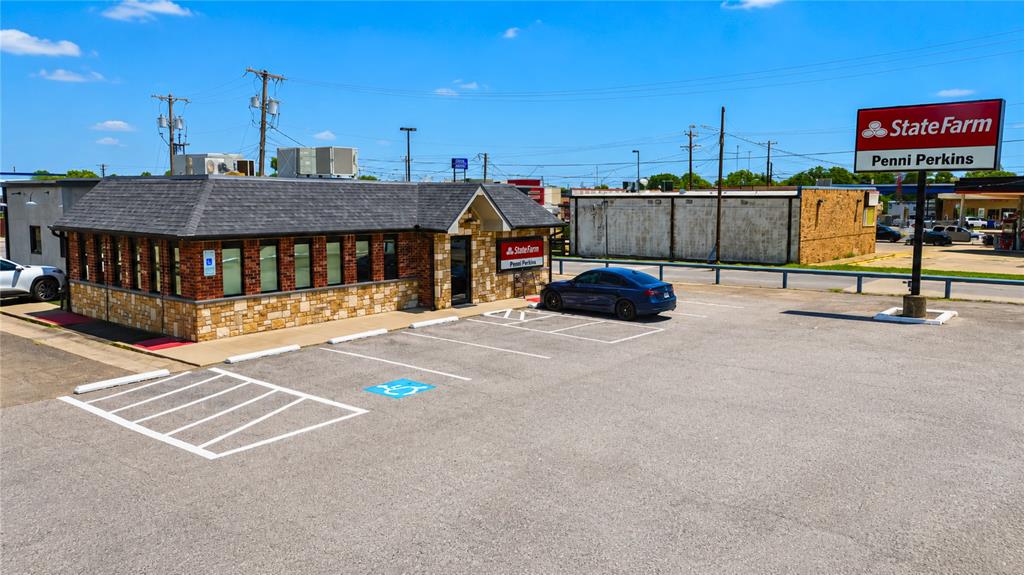 2814 Terrell Road, Greenville, TX 75402