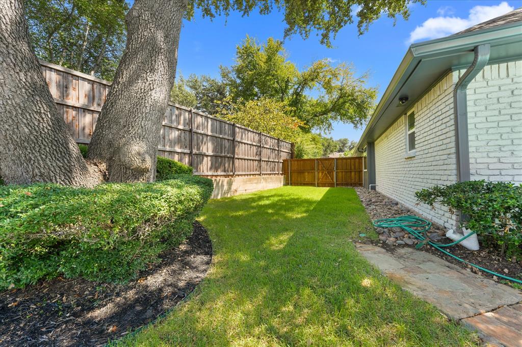 17209 Graystone Drive, Dallas, TX 75248