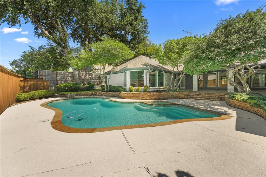 17209 Graystone Drive, Dallas, TX 75248