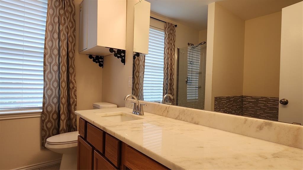 2304 Hayes Street, McKinney, TX 75071