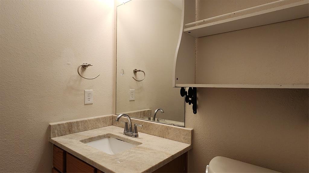 2304 Hayes Street, McKinney, TX 75071