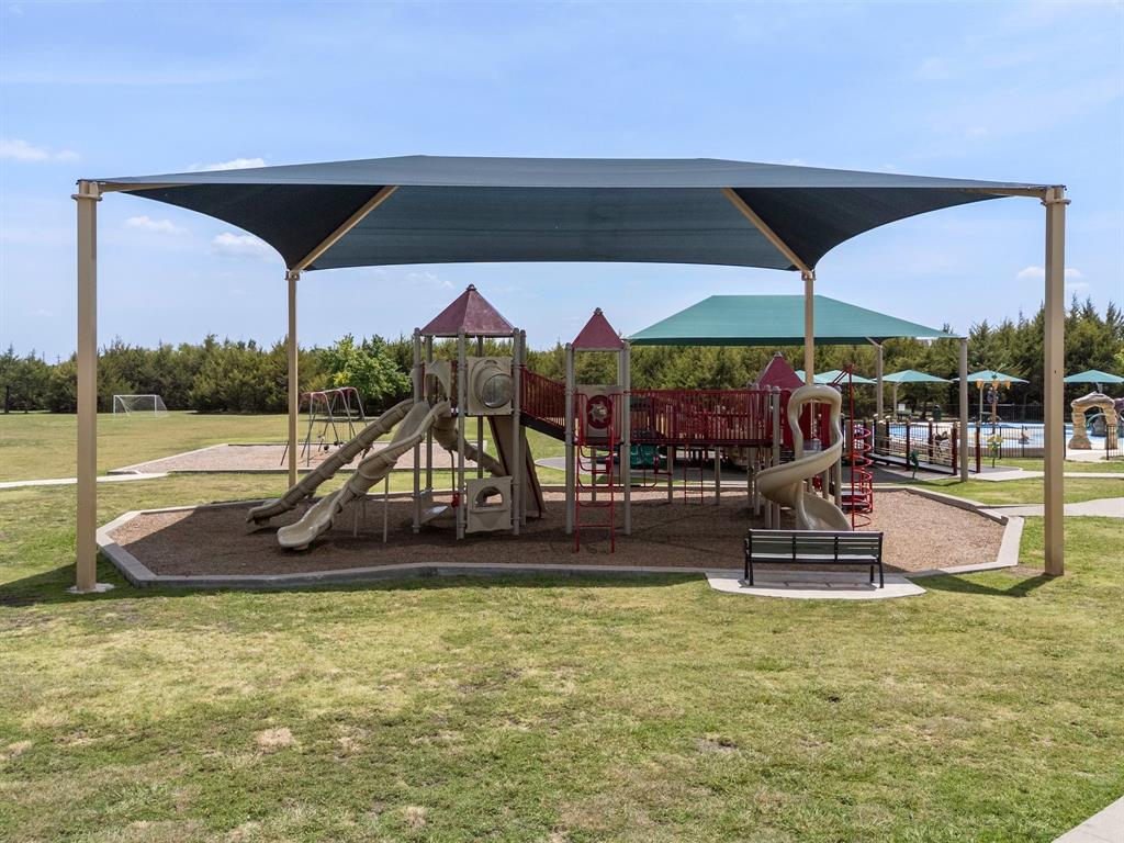 942 Lawless Lane, Fate, TX 75087