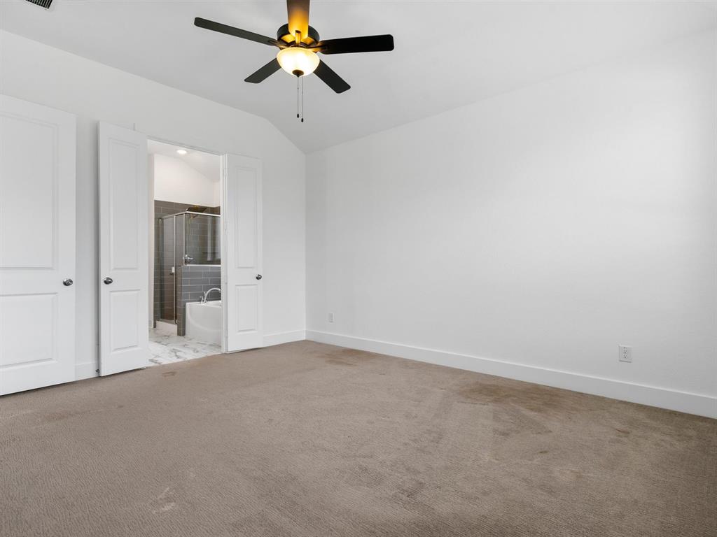 942 Lawless Lane, Fate, TX 75087