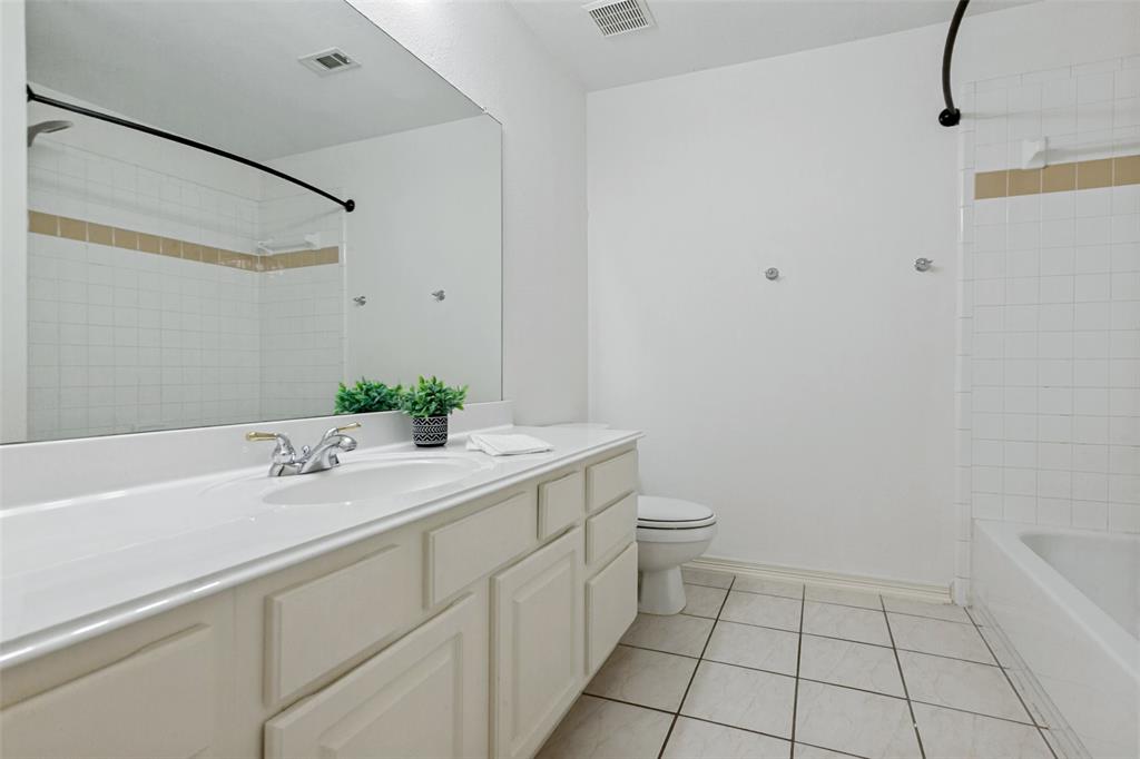 Full bathroom located on the second floor