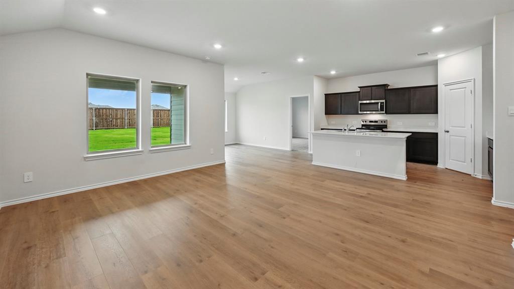 3057 Hidden Valley Drive, Lindale, TX 75771