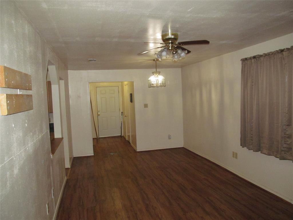 FAMILY LIVING ROOM OR DEN  DIFFERENT  ANGLE VIEW