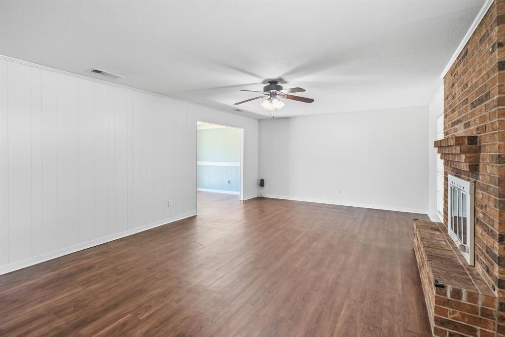 2903 Melmar Park Street, Commerce, TX 75428