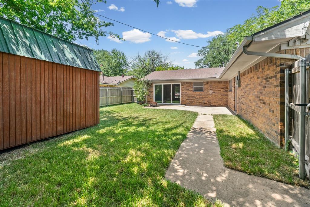 2903 Melmar Park Street, Commerce, TX 75428