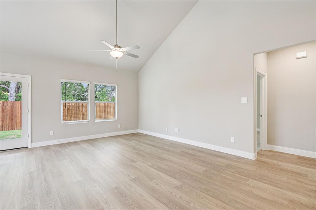 Photo is not of the actual home, but is an inspirational photo of builder’s model home and may depict options, furnishings, and/or decorator features that are not included.