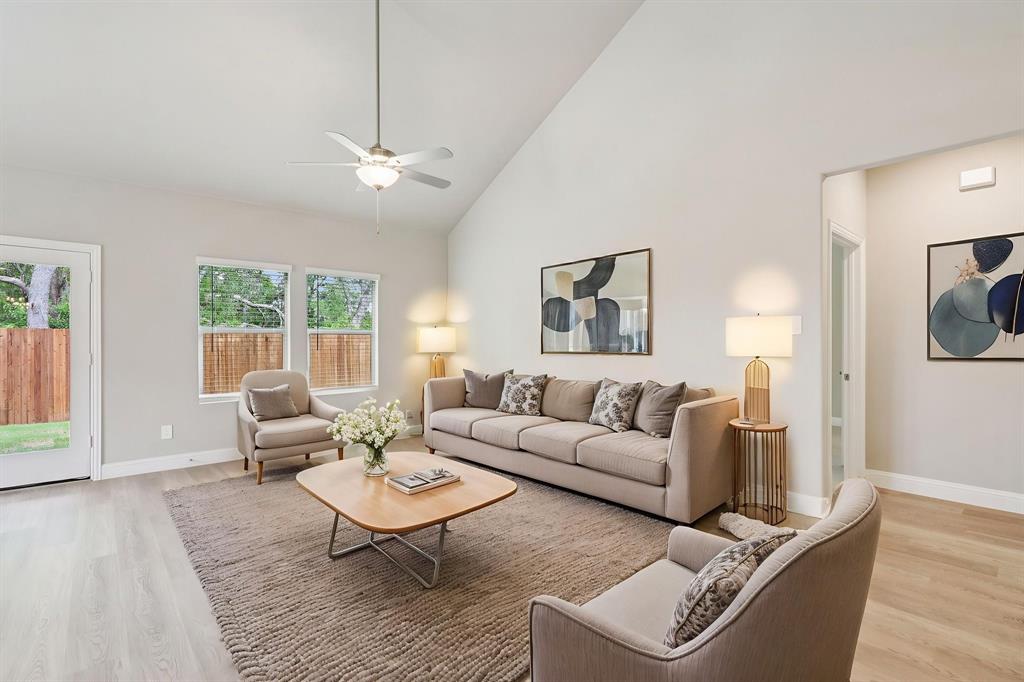Photo is not of the actual home, but is an inspirational photo of builder’s model home and may depict options, furnishings, and/or decorator features that are not included.