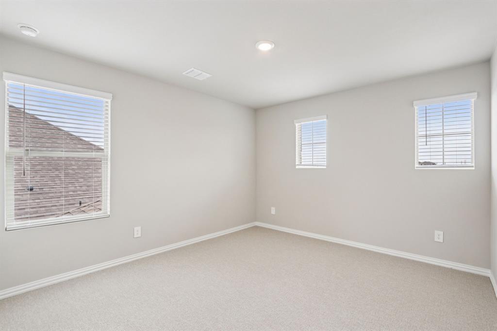 Photo is not of the actual home, but is an inspirational photo of builder’s model home and may depict options, furnishings, and/or decorator features that are not included.
