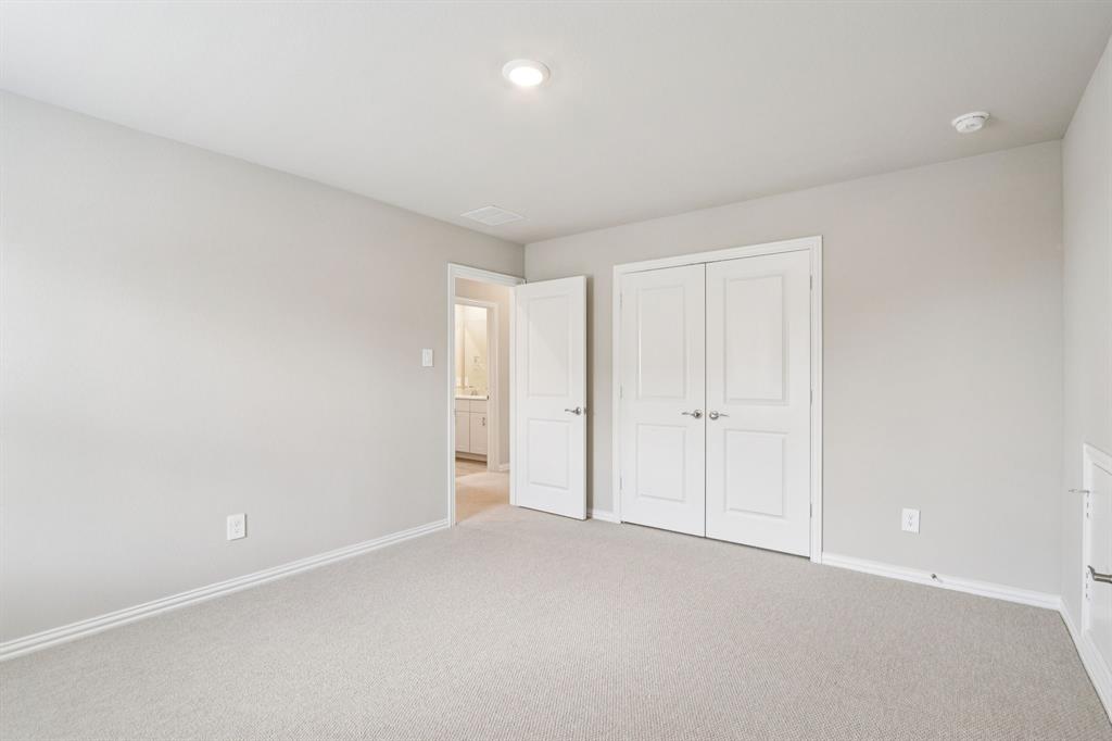 Photo is not of the actual home, but is an inspirational photo of builder’s model home and may depict options, furnishings, and/or decorator features that are not included.