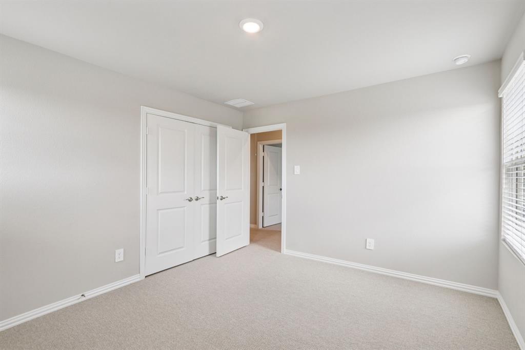 Photo is not of the actual home, but is an inspirational photo of builder’s model home and may depict options, furnishings, and/or decorator features that are not included.