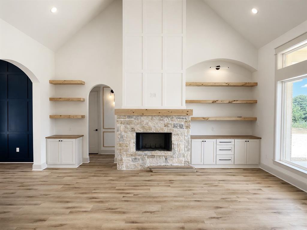 17038 Woodcrest Circle, Lindale, TX 75771 17038 Woodcrest Circle, Lindale, TX 75771