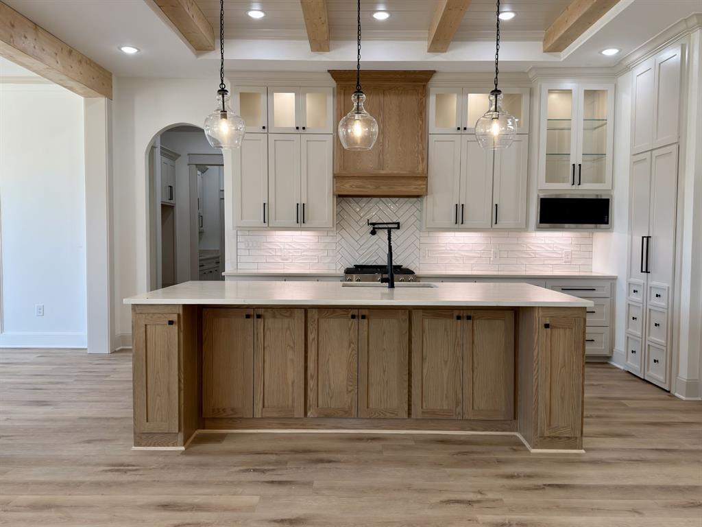 17038 Woodcrest Circle, Lindale, TX 75771