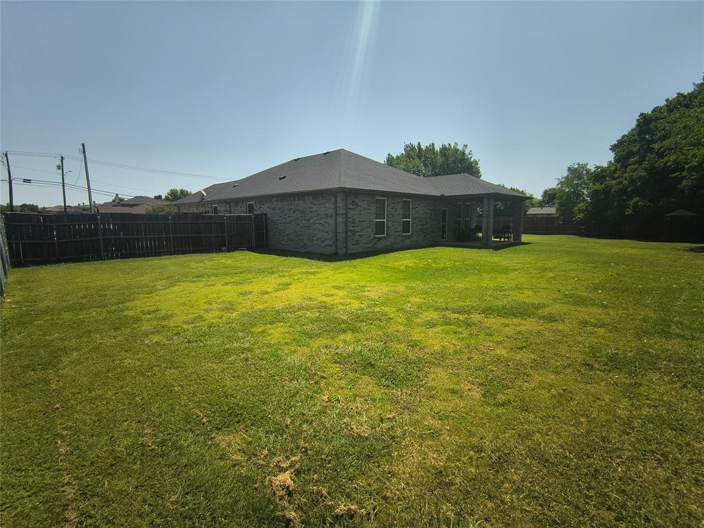3027 Ames Road, Lancaster, TX 75134