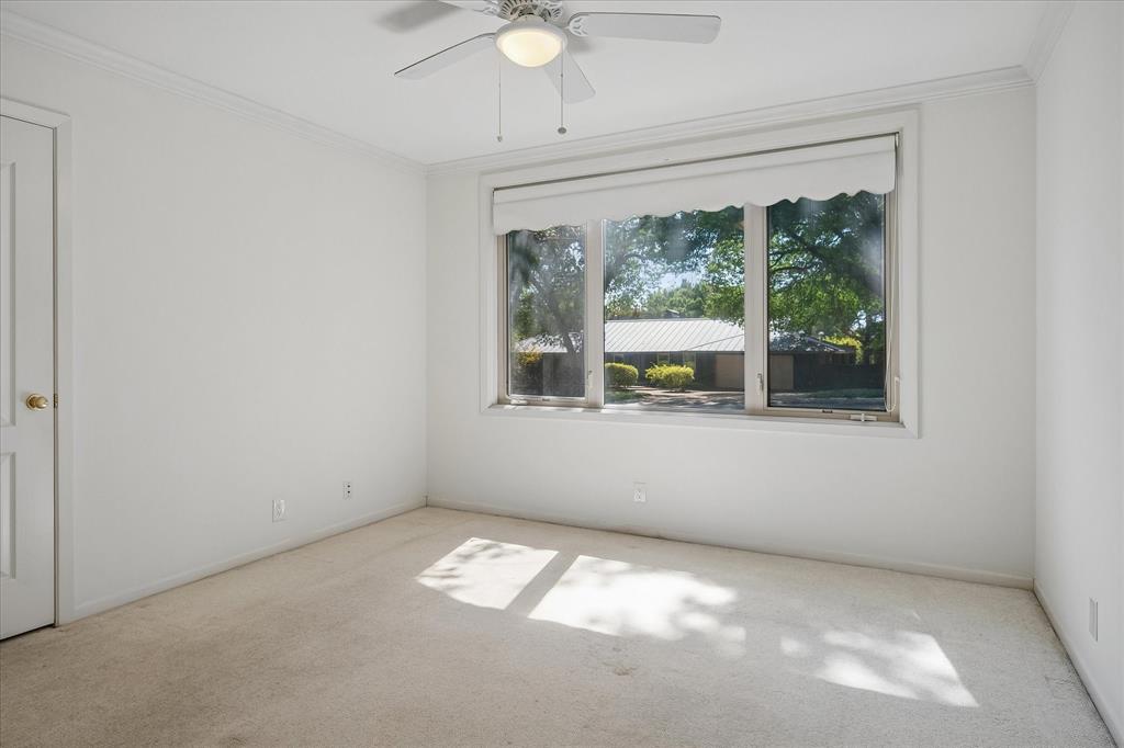 7233 Meadow Lake Avenue, Dallas, TX 75214