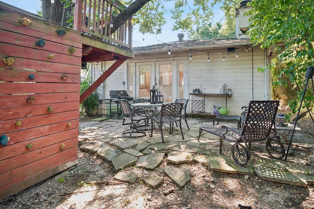 7233 Meadow Lake Avenue, Dallas, TX 75214