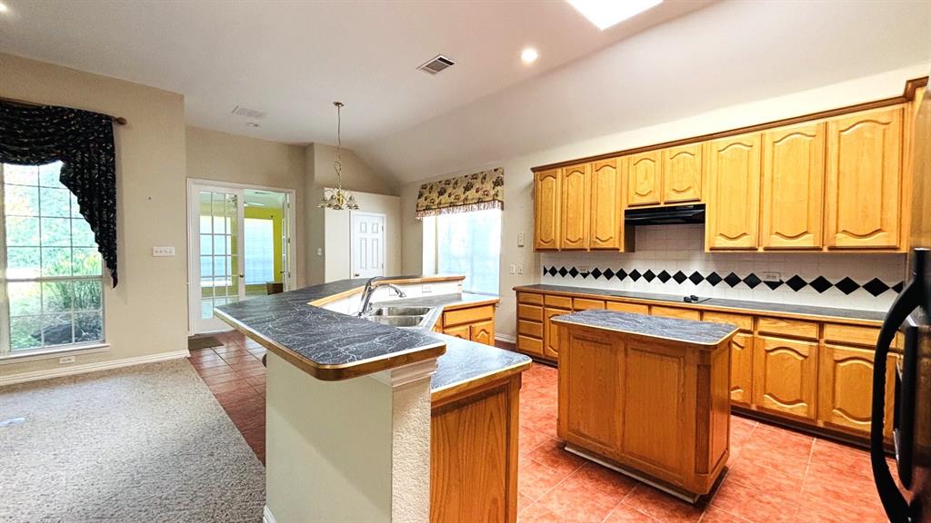 257 Love Bird Lane, Murphy, TX 75094