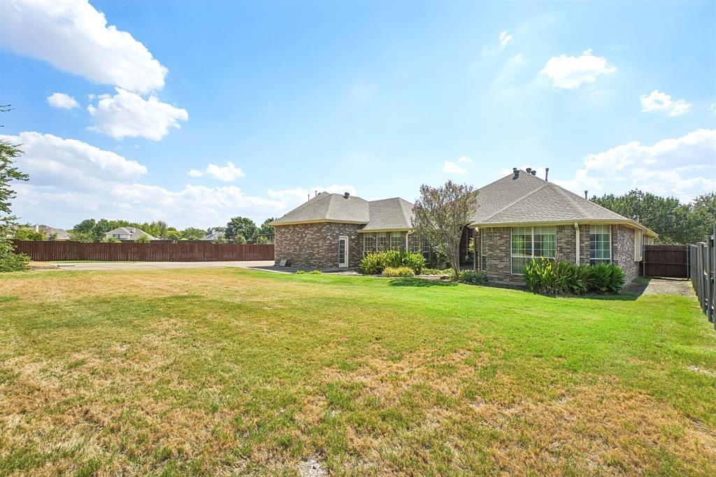 257 Love Bird Lane, Murphy, TX 75094