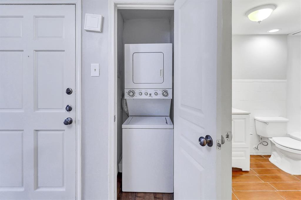 stacked washer dryer