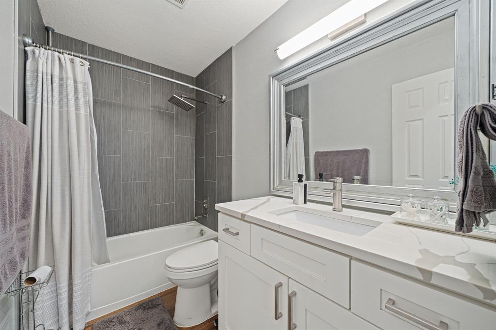 6402 Bluebonnet Drive, Rowlett, TX 75089