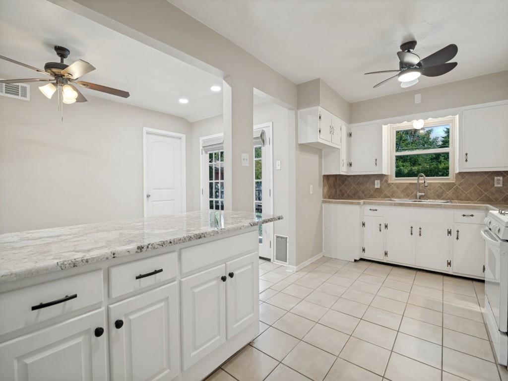 2725 Maverick Avenue, Dallas, TX 75228