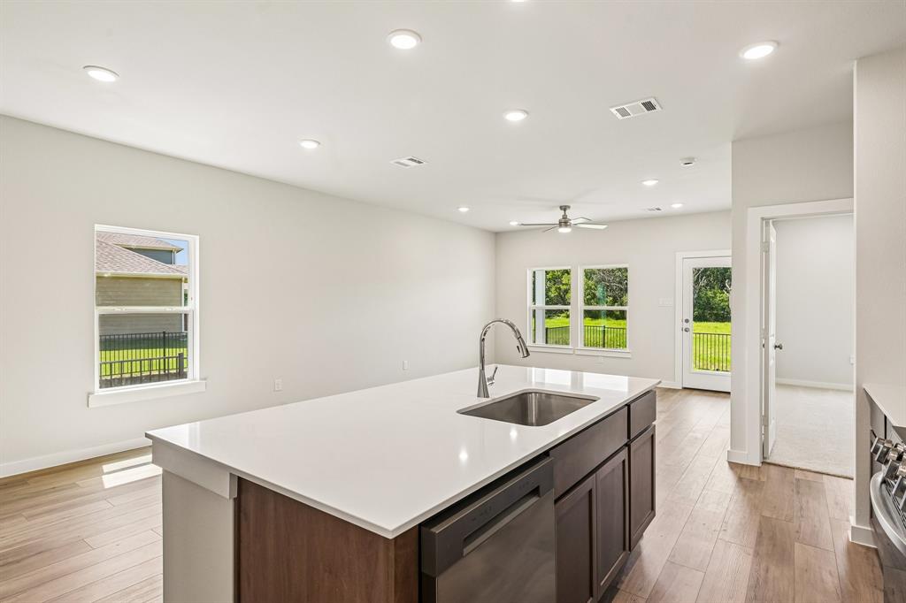 312 Sun Harvest Drive, Royse City, TX 75189