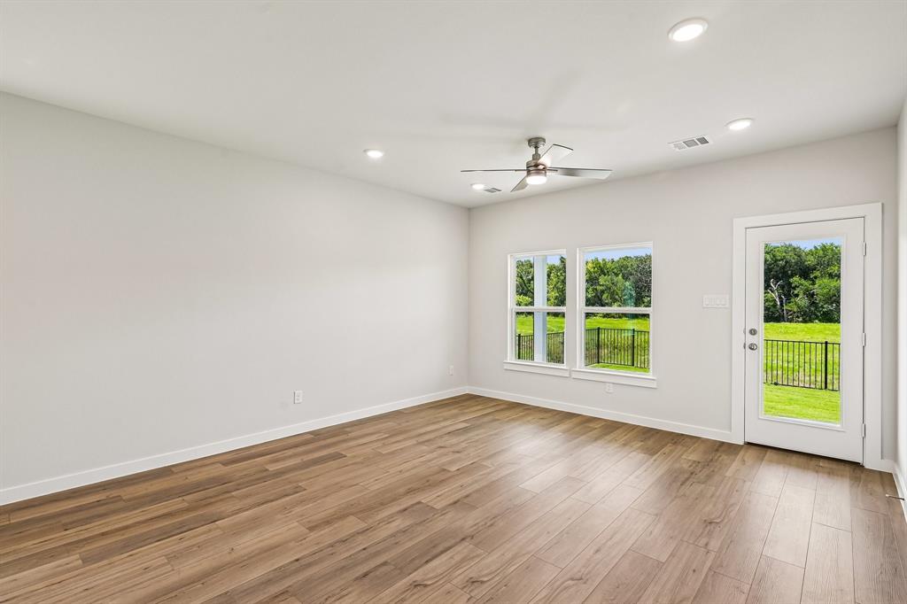 312 Sun Harvest Drive, Royse City, TX 75189