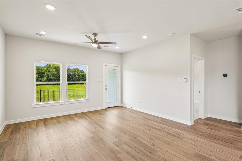 312 Sun Harvest Drive, Royse City, TX 75189
