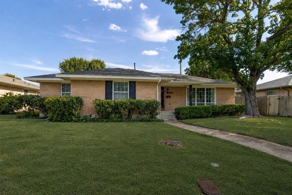 1560 Mapleton Drive, Dallas, TX 75228
