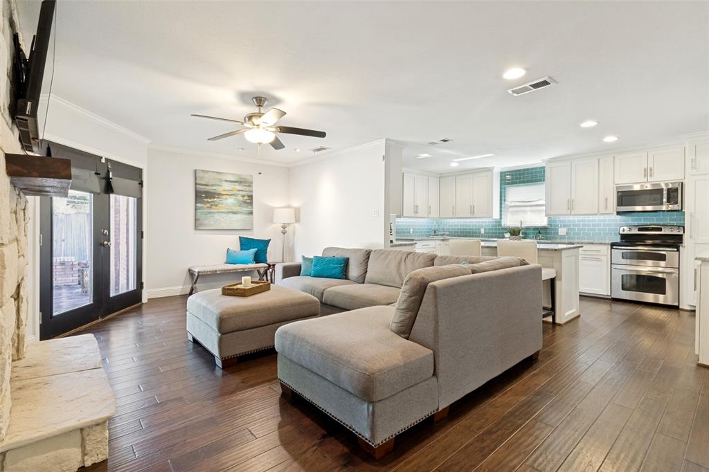 1560 Mapleton Drive, Dallas, TX 75228