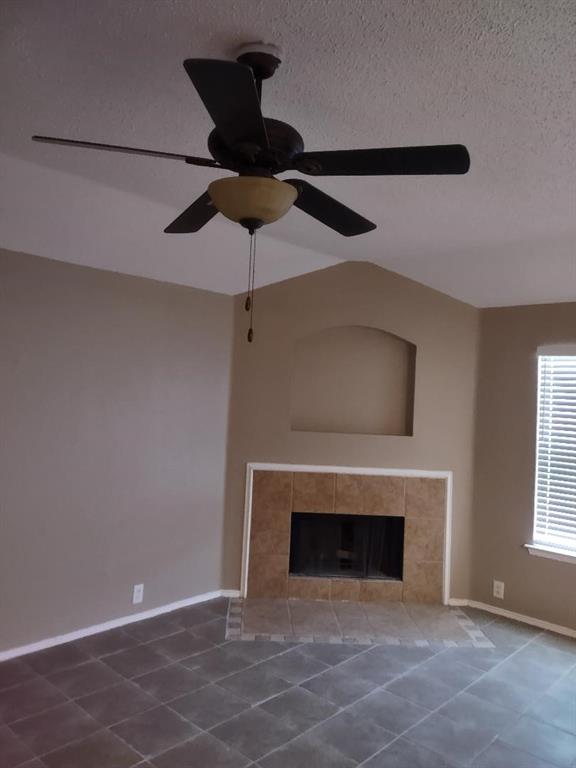 1613 Wavecrest Drive, Glenn Heights, TX 75154