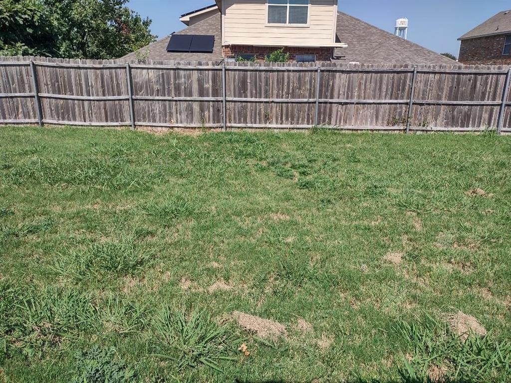 1613 Wavecrest Drive, Glenn Heights, TX 75154