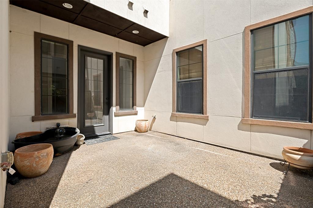 Rare interior courtyard offering a distinctive outdoor setting that enhances the home’s open and inviting atmosphere. Rare interior courtyard offering a distinctive outdoor setting that enhances the home’s open and inviting atmosphere.